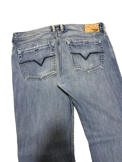 Diesel Zathan Bootcut Jeans (XL)