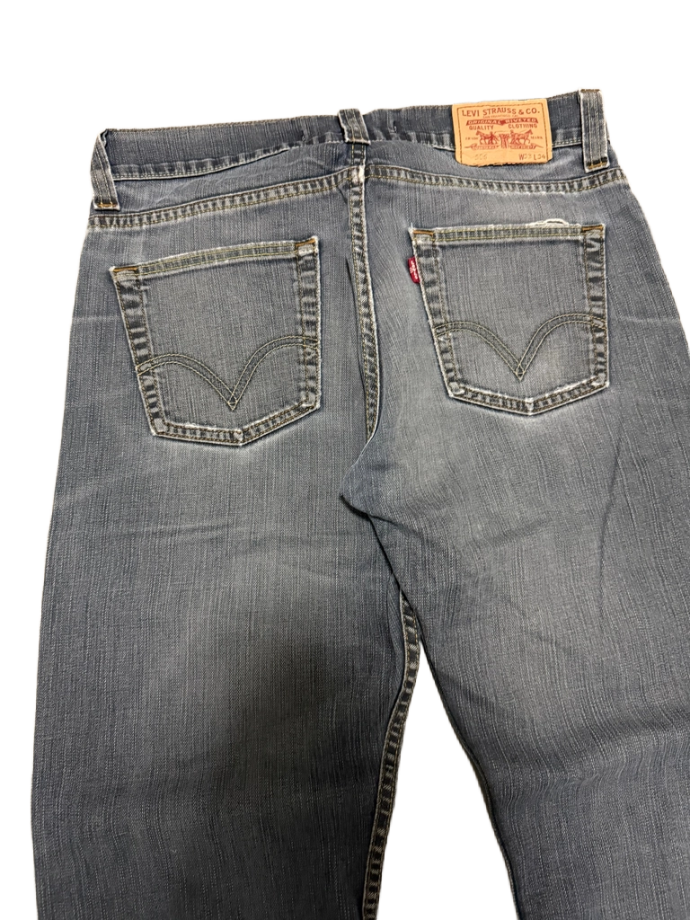 Levis Jeans 506 (L)